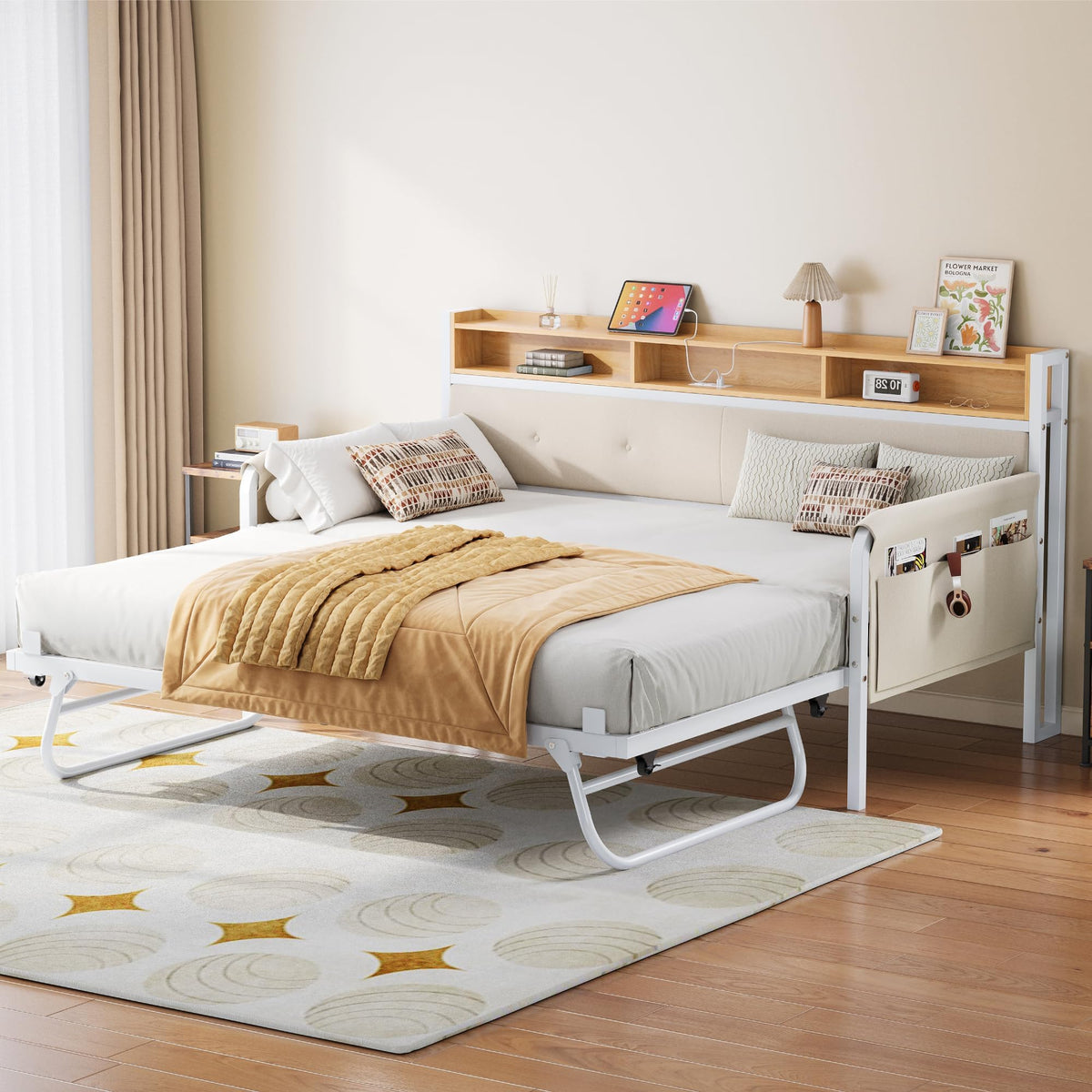 White Daybed with Trundle A397834