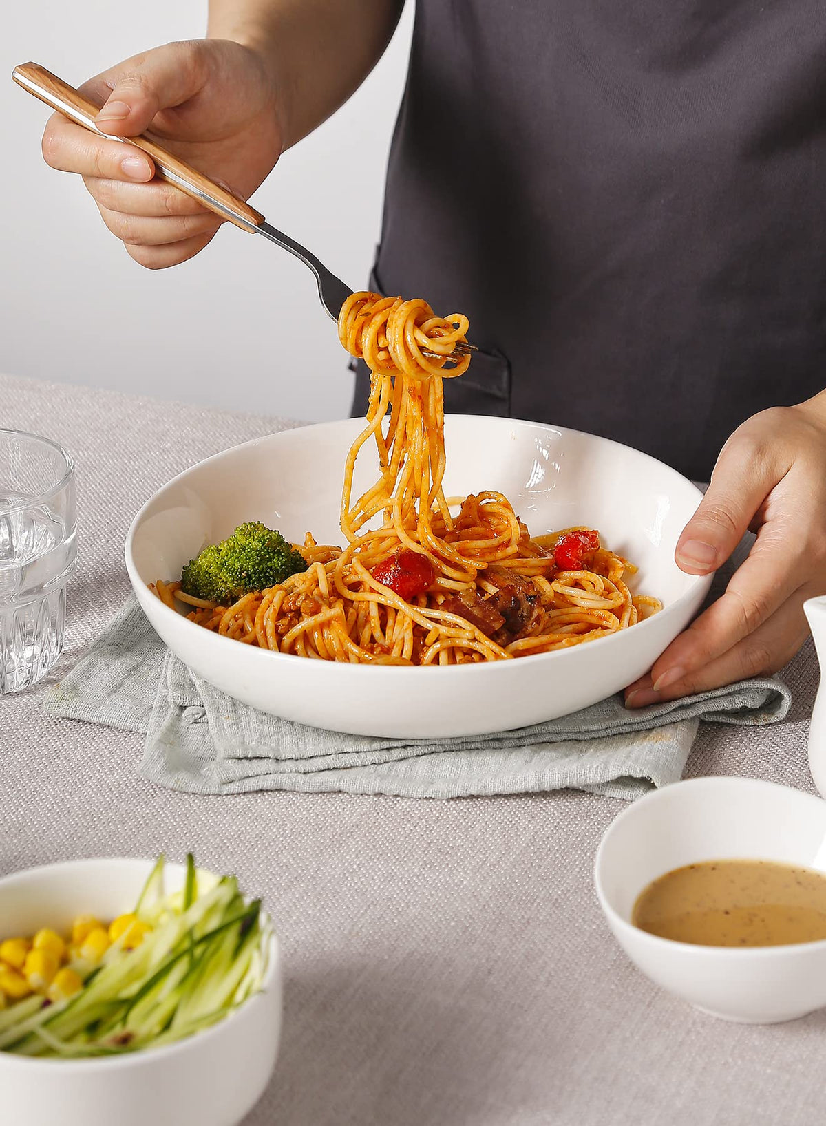 White Pasta Bowls Set of 4 and Jumbo Mugs Set of 4 R890035