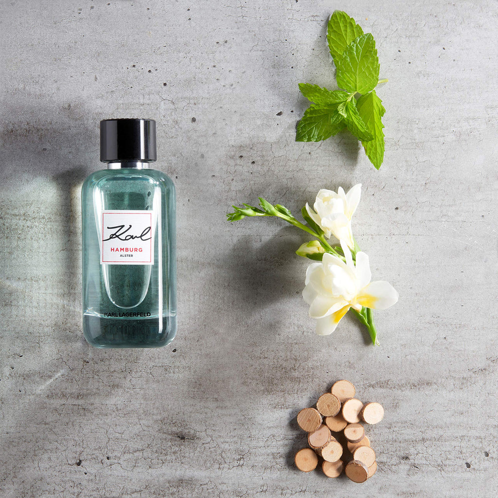 Eau de Toilette Spray 3.3 oz Z610